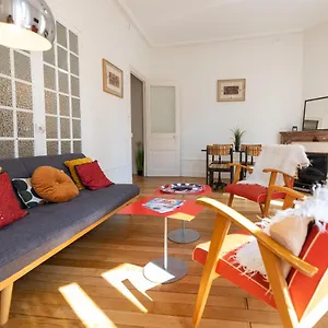 La Boheme, Chaleureux Et Decore Avec Gout Appartement